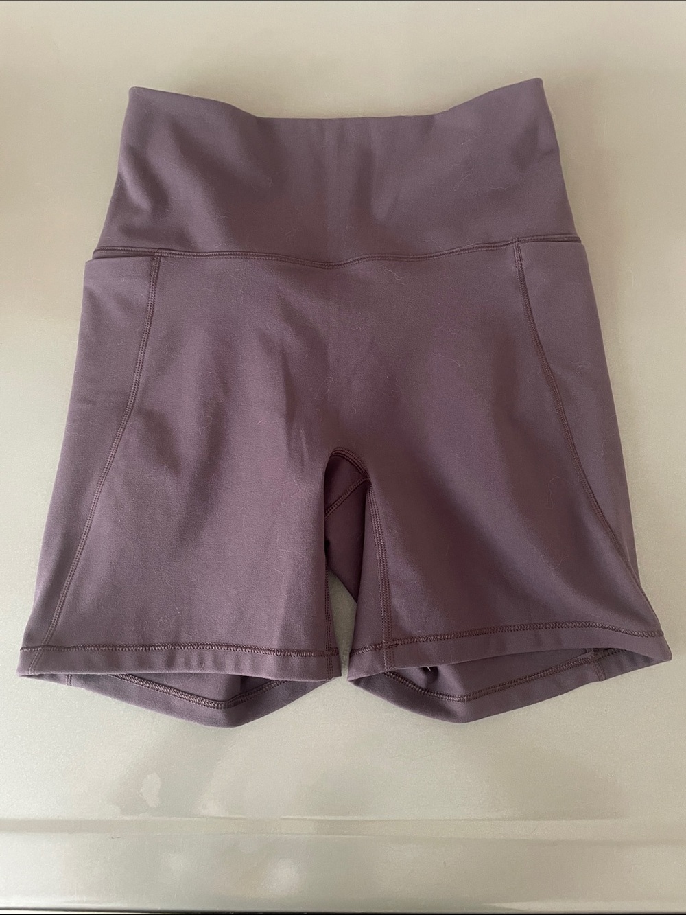 Move by H&M High-Rise shorts